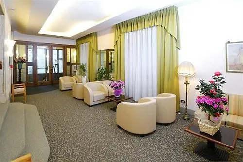 Hotel Button Parma 3*,